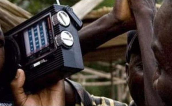 ​Ouganda: 23 radios fermées pour "promotion de la sorcellerie"