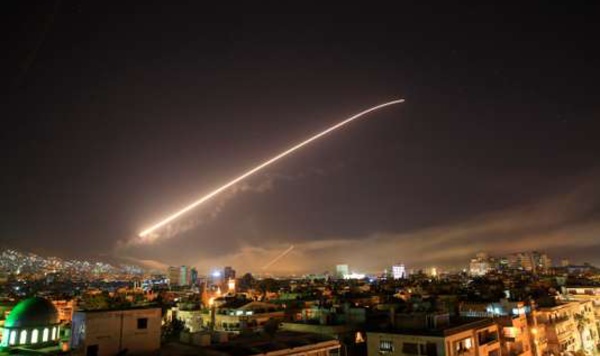 Vidéo - les frappes tripartites contre la Syrie... Regardez !!!