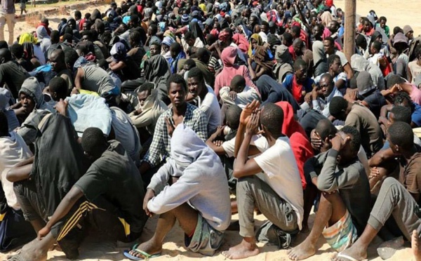 ​Libye: plus de 12 migrants abattus par des trafiquants après avoir fui un camp