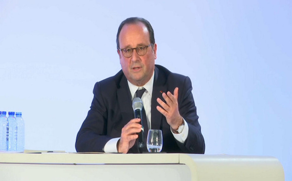 "Inventaire du quinquennat" de Hollande: l'ex-chef de l'Etat enchaîne les piques à Macron
