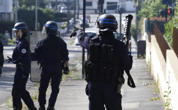 Jeune tué à Nantes : le policier avoue avoir tiré par accident