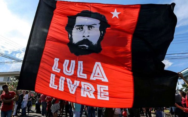 Brésil : Lula restera finalement en prison