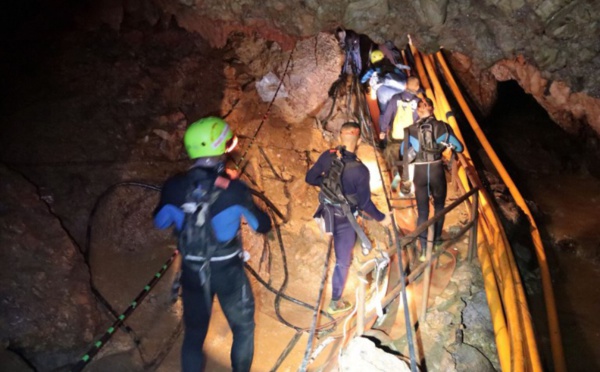 ​Thaïlande: Les treize rescapés de la grotte ont été évacués