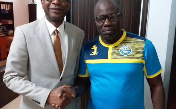Ahmeth Aîdara signe un contrat de 4 ans avec Youssou Ndour