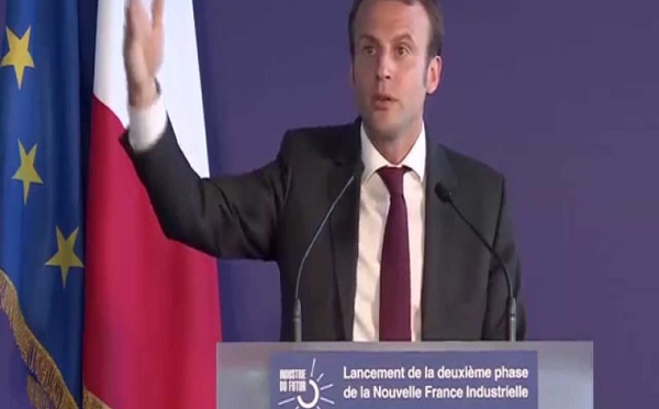 Direct : Emmanuel Macron donne sa feuille de route aux ambassadeurs français