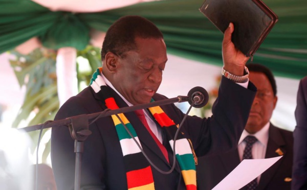 Zimbabwe: Emmerson Mnangagwa officiellement investi président prête serment