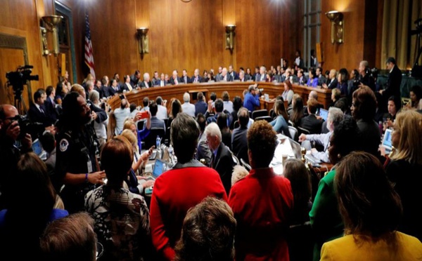 Kavanaugh: le Sénat accepte de reporter son vote le temps d’une enquête du FBI