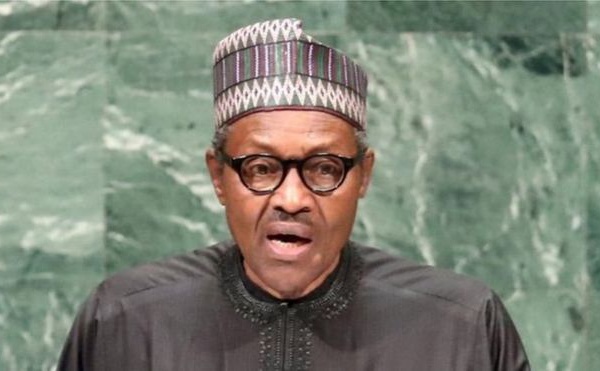 Buhari reconnait les "failles" de son armée