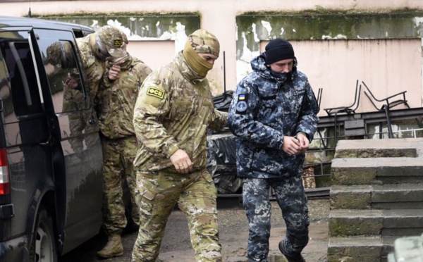 Le président ukrainien évoque la "menace d'une guerre totale" avec Moscou