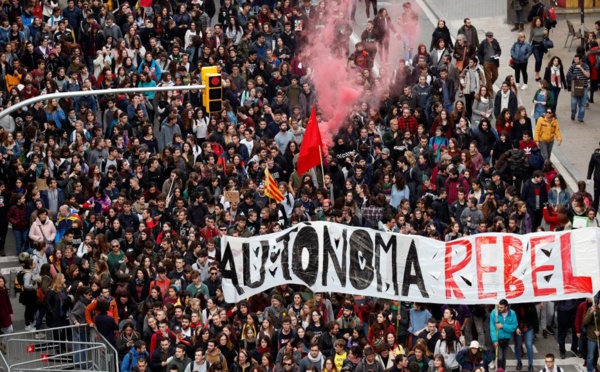 Manifestations à Barcelone contre la politique sociale de l’exécutif catalan