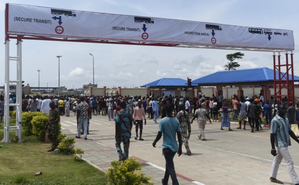 Elections au Nigeria: un scrutin suivi avec attention au Bénin voisin