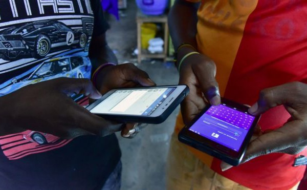 Les médias sociaux restaurés au Soudan après 10 semaines