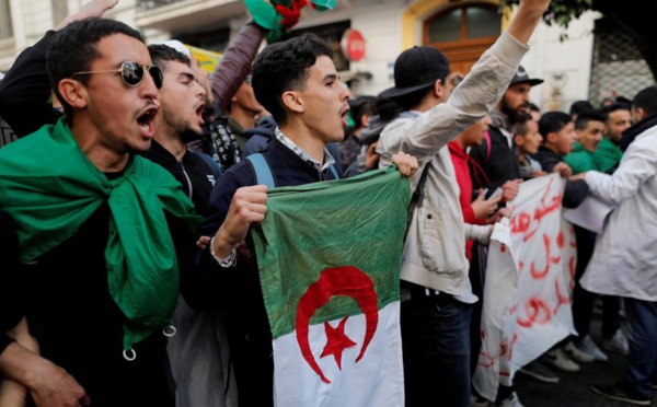 Candidature de Bouteflika: les étudiants une nouvelle fois dans la rue en Algérie