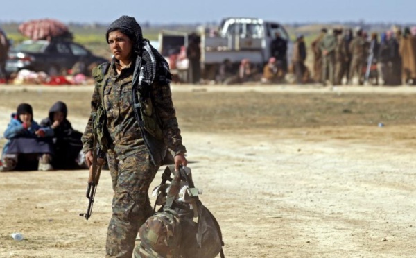 Syrie: Lilwa, membre des YPJ, s’occupe des femmes et enfants de l’EI