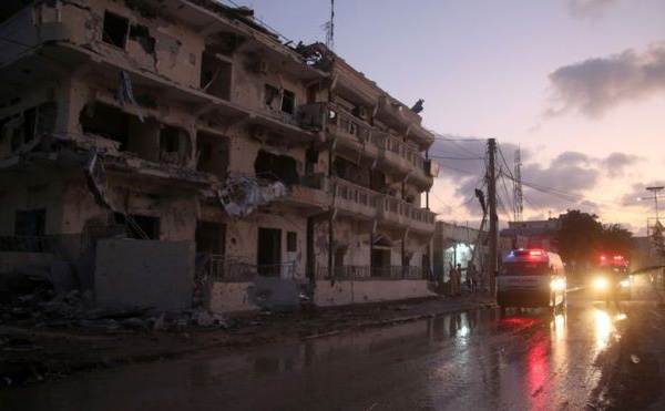 Une puissante explosion à Mogadiscio fait au moins 8 morts