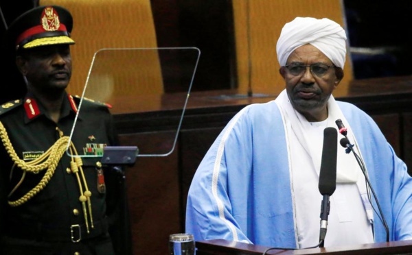 Soudan: en pleine crise, le parti au pouvoir reporte son congrès national