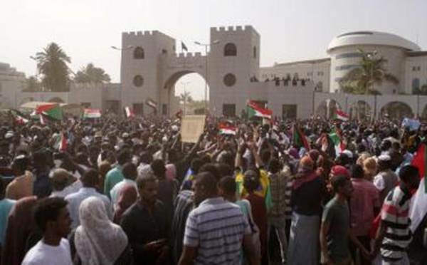 Soudan: le président Omar el-Béchir a démissionné