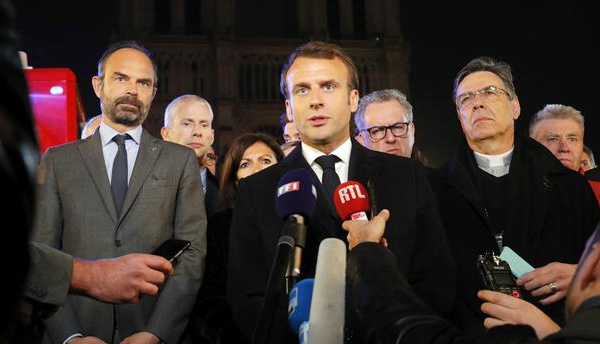 Emmanuel Macron promet de reconstruire Notre Dame en cinq ans