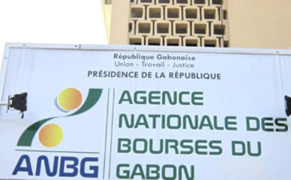 Gabon: le gouvernement suspend la réforme de l’attribution des bourses d’études