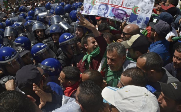 Algérie: forte tension à Alger pour ce 13e vendredi de mobilisation