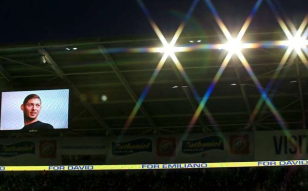 Affaire de Sala : Le Patron de Cardiff charge et persiste