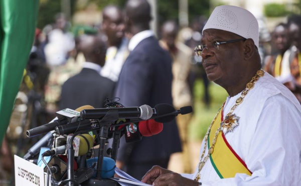 Mali: à Sobane, le président IBK appelle à renoncer aux «actes de vengeance»