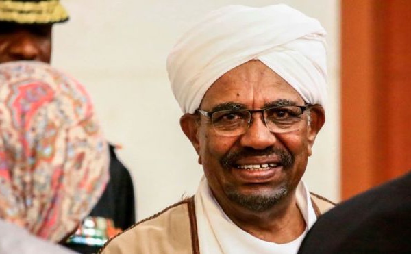 Omar El-Béchir inculpé au Soudan