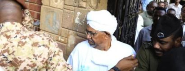Soudan: Omar El Bechir a été déféré au Parquet