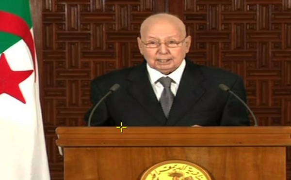 Algérie: le président par intérim appelle à un dialogue sans l'État ni l'armée