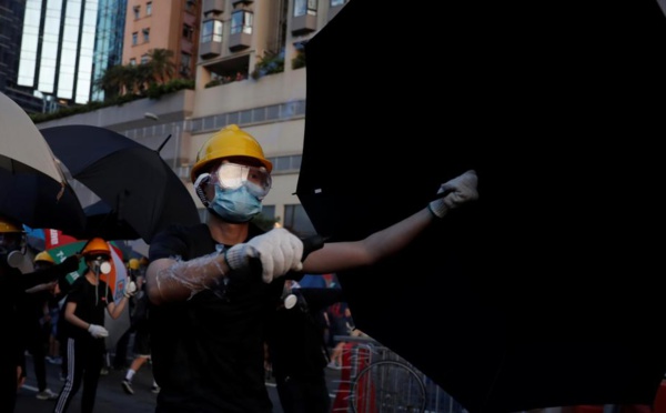 Hong Kong: la crise s'aggrave, Pékin appelle les autorités à «rétablir l'ordre»