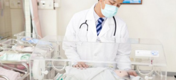 Inde : une petite fille arrive au monde avec 4 jambes et 3 mains