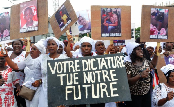Guinée: plusieurs centaines de femmes défilent à l’appel du FNDC