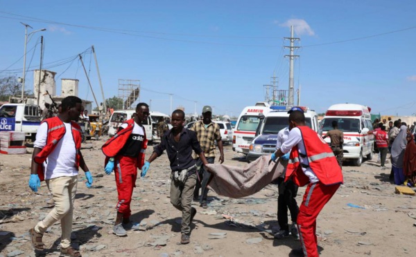 Somalie: des dizaines de morts dans un attentat à la voiture piégée
