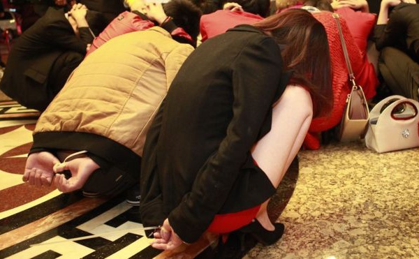 La Chine met fin au travail forcé des professionnel(le)s de sexe