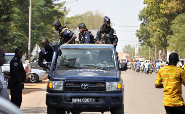 Burkina: des policiers poursuivis pour la mort de 11 personnes en garde à vue