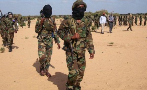 Des miliciens Shebab attaquent une base militaire au Kenya