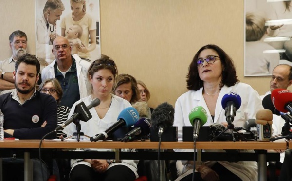 France: plus de 1000 médecins menacent de démissionner