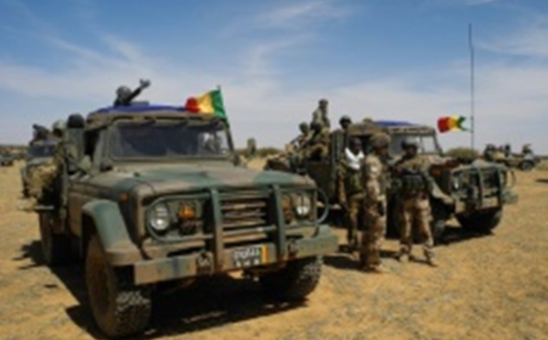 Mali: au moins six soldats maliens tués dans l’attaque d’un poste dans le centre du pays