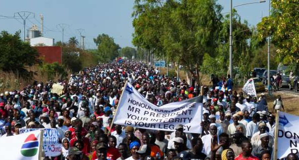 Gambie : RSF préoccupé par les violations de la liberté d’information