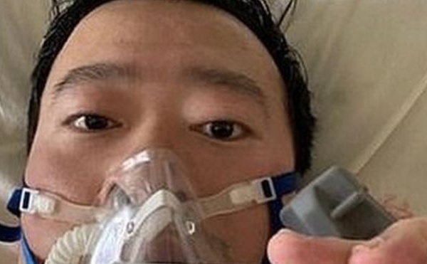 Le coronavirus "tue le médecin chinois Li Wenliang lanceur d'alertes sur le virus"