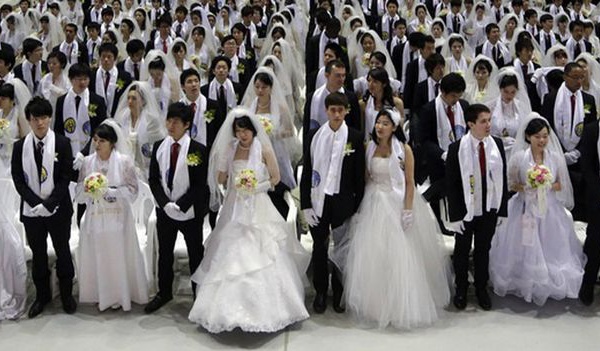 A Séoul, 6.000 jeunes couples mariés ce vendredi