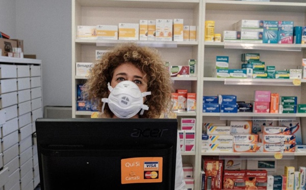 Le coronavirus se propage, attisant l'anxiété dans le monde