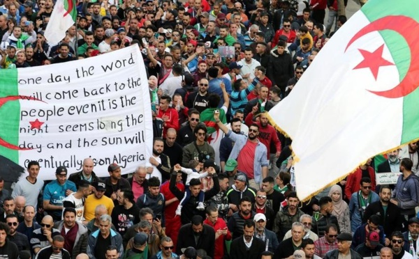 Algérie: Karim Tabbou, figure du Hirak, condamné à un an de prison