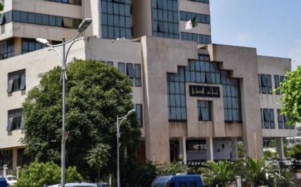 Algérie: le procès de l’ex-chef de la police révèle un véritable système de corruption