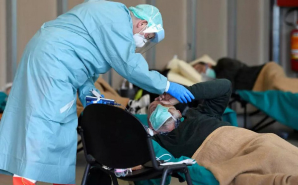 La France face au coronavirus : 89 nouveaux décès en vingt-quatre heures, 921 patients sont en réanimation