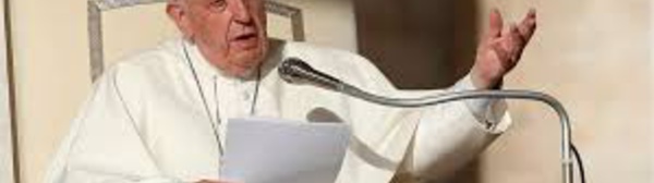 "Urbi et orbi" : le pape appelle à "un cessez-le-feu mondial et immédiat" face au Covid-19