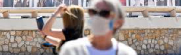 Coronavirus en France : les masques arrivent, comment seront-ils distribués ?