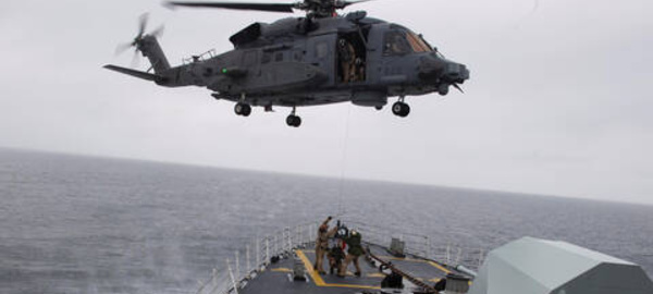 Accident d'un hélicoptère de l'OTAN : mort d'une militaire canadienne, cinq portés disparus