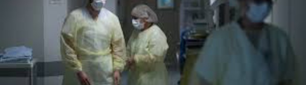 Covid-19 : avec 483 décès en 24 heures, la France passe la barre des 28 000 morts