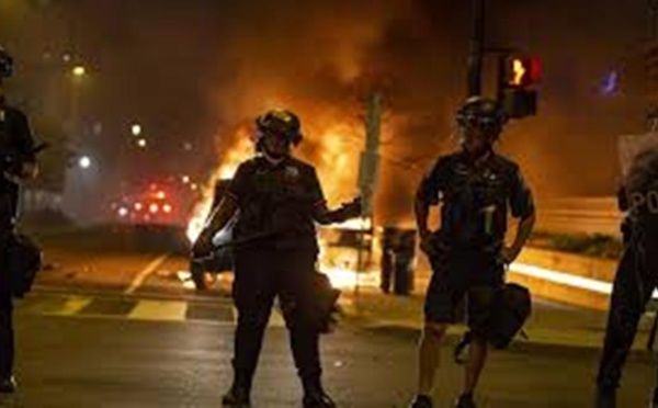 Mort de George Floyd : pillages et affrontements aux États-Unis malgré les couvre-feux